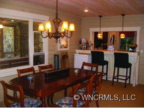 425 Cathey's Creek Road - Photo 4