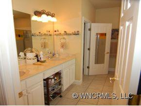 178 CLASSIC OAKS CIRCLE - Photo 12