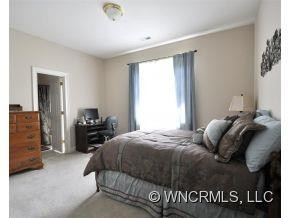 22 Thornapple Drive - Photo 13