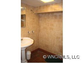1394 Pearson's Falls Road - Photo 14