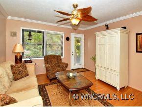 39 BROOKCLIFF DRIVE - Photo 7