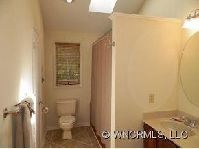 4 LAKESHORE LANE - Photo 11
