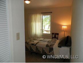 4 LAKESHORE LANE - Photo 12