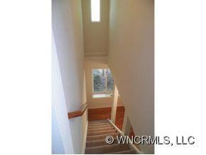 4 LAKESHORE LANE - Photo 15