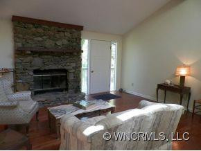 4 LAKESHORE LANE - Photo 3