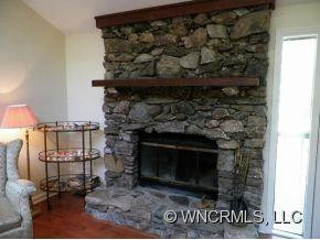 4 LAKESHORE LANE - Photo 4