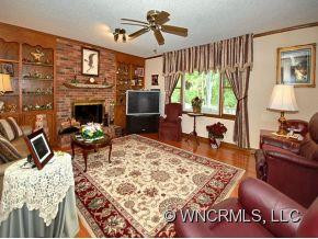 42 JUSTIN DRIVE - Photo 2