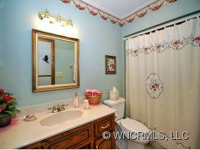 42 JUSTIN DRIVE - Photo 11