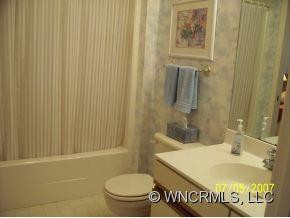 7 Cedarwood Rd # B - Photo 11