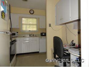 1407 Kensington Rd A-3 - Photo 4