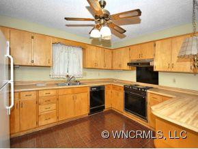 137 NORTH BEAR CREEK ROAD - Photo 5
