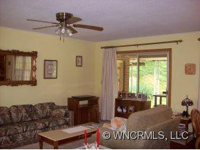 101 Rhinehart St - Photo 2
