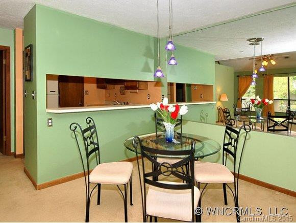12 RAVENCROFT LANE - Photo 4