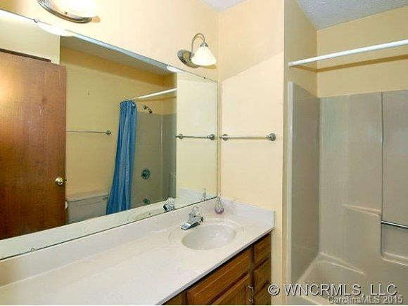 12 RAVENCROFT LANE - Photo 7