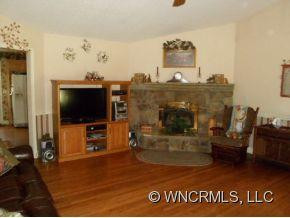 855 Smoky Cove Rd - Photo 3
