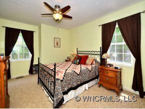 512 HUNTERS GLEN LANE - Photo 11