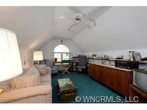 628 Shawn Rachel Parkway - Photo 10