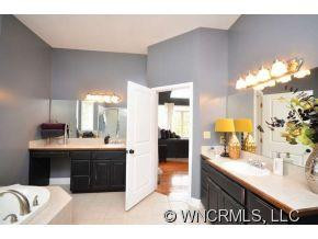 21 Nader Avenue - Photo 11