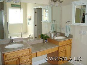 230 Rivercrest Boulevard - Photo 8