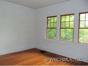 211 Charlotte Street - Photo 12