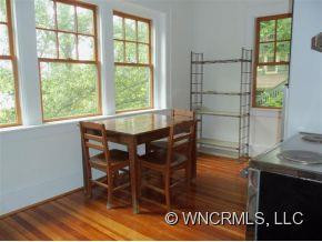 211 Charlotte Street - Photo 16