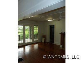 211 Charlotte Street - Photo 19