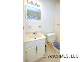 507 LYNDHURST DRIVE - Photo 12