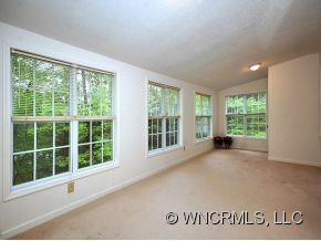 507 LYNDHURST DRIVE - Photo 7