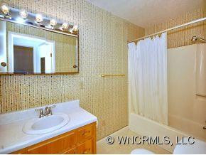 507 LYNDHURST DRIVE - Photo 10