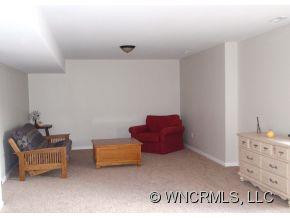 110 Tailfeather Lane - Photo 9