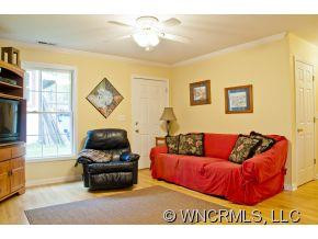 51 Laurel Loop - Photo 4
