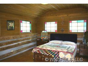 712 Deacon Road - Photo 8