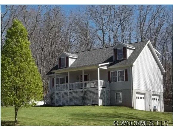 208 Fernwood Lane