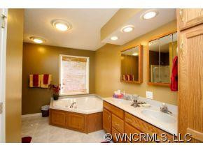 208 Fernwood Lane - Photo 14