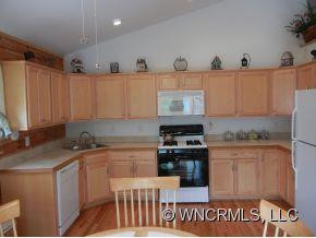 135 Sweetbriar Road South - Photo 3