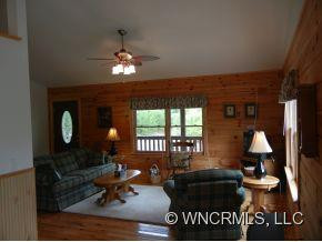 135 Sweetbriar Road South - Photo 5