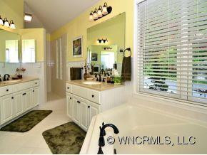 33 CEDAR SUMMIT ROAD - Photo 14