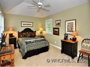 33 CEDAR SUMMIT ROAD - Photo 17