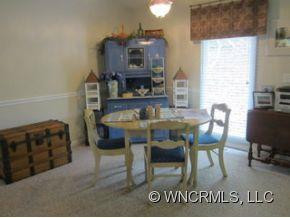 493 Spring Hill Rd - Photo 6