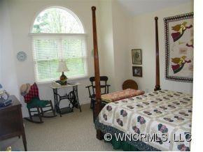333 Thorncrest Drive - Photo 11