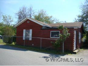 422 Riverbend Street - Photo 2