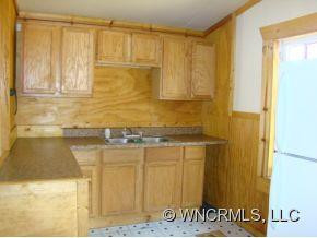 422 Riverbend Street - Photo 3