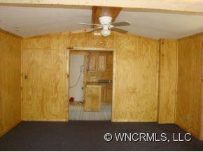422 Riverbend Street - Photo 8