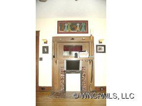 160 South Grove Street - Photo 3