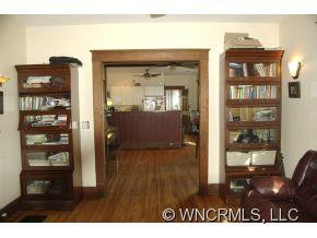 160 South Grove Street - Photo 5