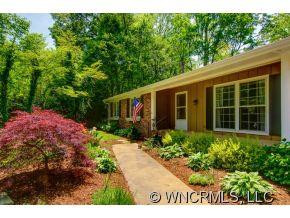 212 Timberlane Drive - Photo 2