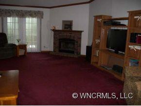690 Greenhill Farms Drive - Photo 2