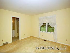 309 CRESTVIEW DRIVE - Photo 12
