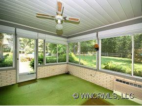 309 CRESTVIEW DRIVE - Photo 9