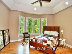 131 Falkirk Way - Photo 10